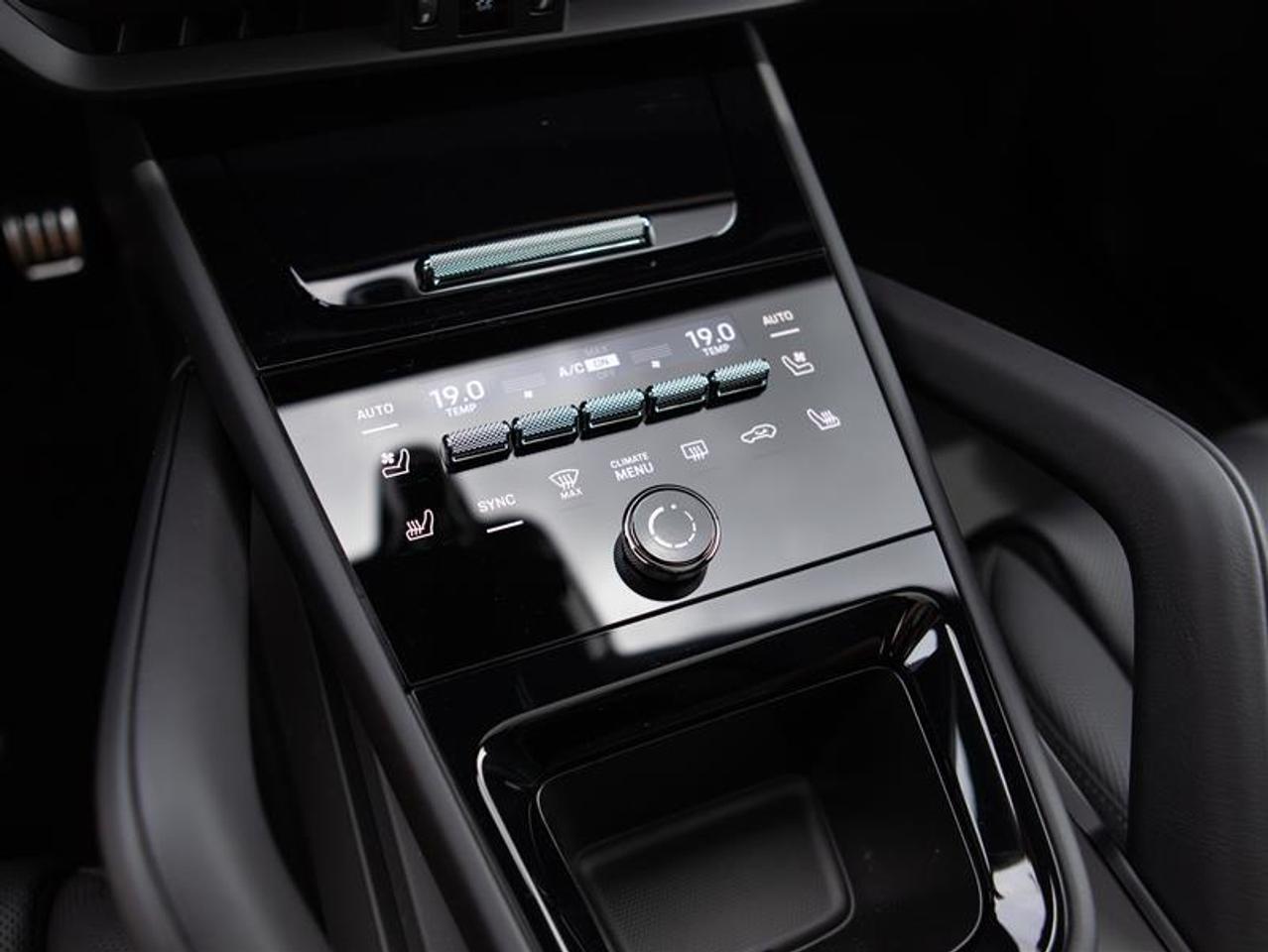 2025 Porsche Cayenne GTS Coupe AWD Photo