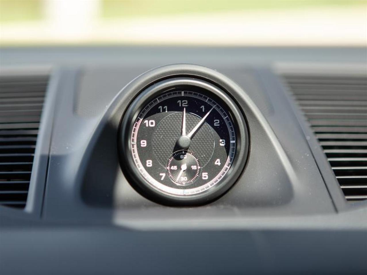 2024 Porsche Macan AWD Photo