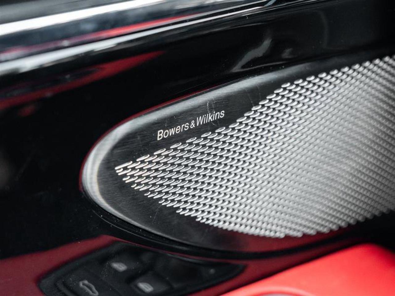 2024 Aston Martin DB12 V8 Coupe Carbon Ceramic Brakes Inspire Sport Duoto Photo