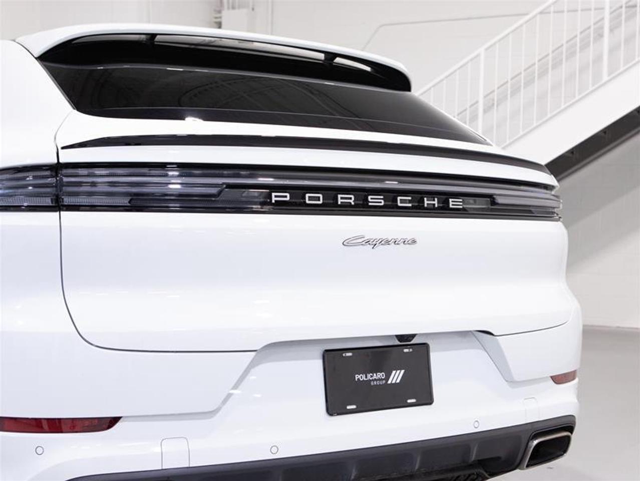 2025 Porsche Cayenne e-Hybrid Coupe AWD Photo