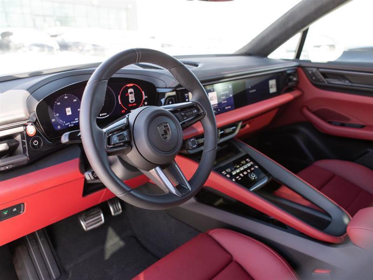 2024 Porsche Macan Electric Turbo AWD Photo