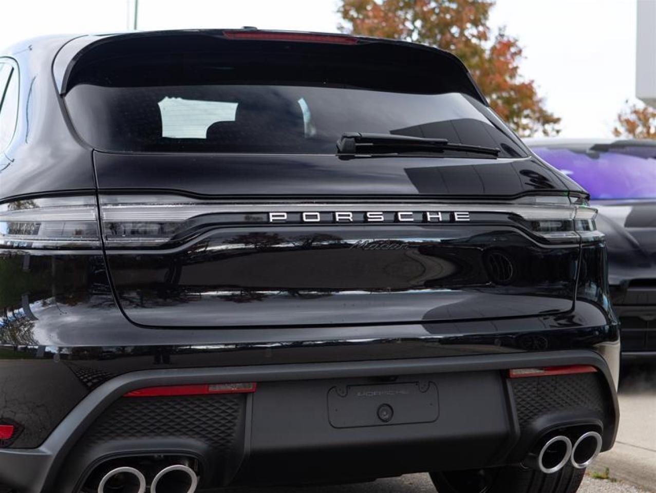 2025 Porsche Macan AWD Photo