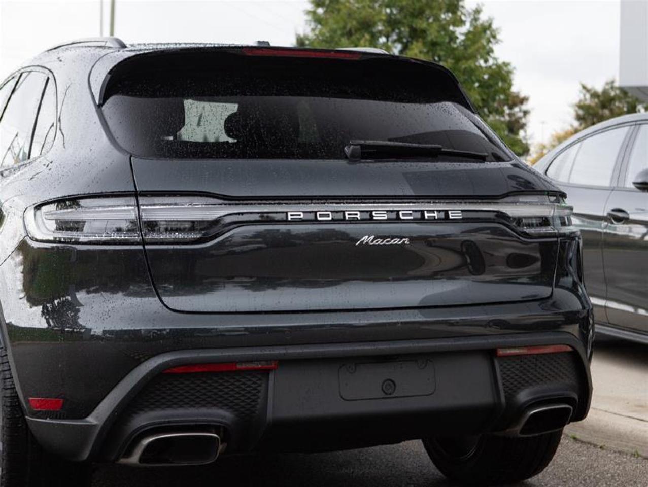 2025 Porsche Macan AWD Photo