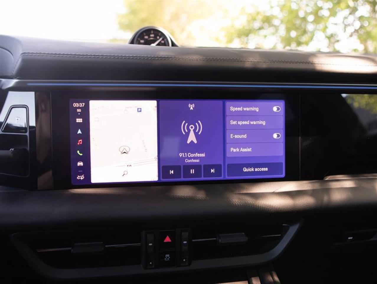 2025 Porsche Macan Electric 4 AWD Photo