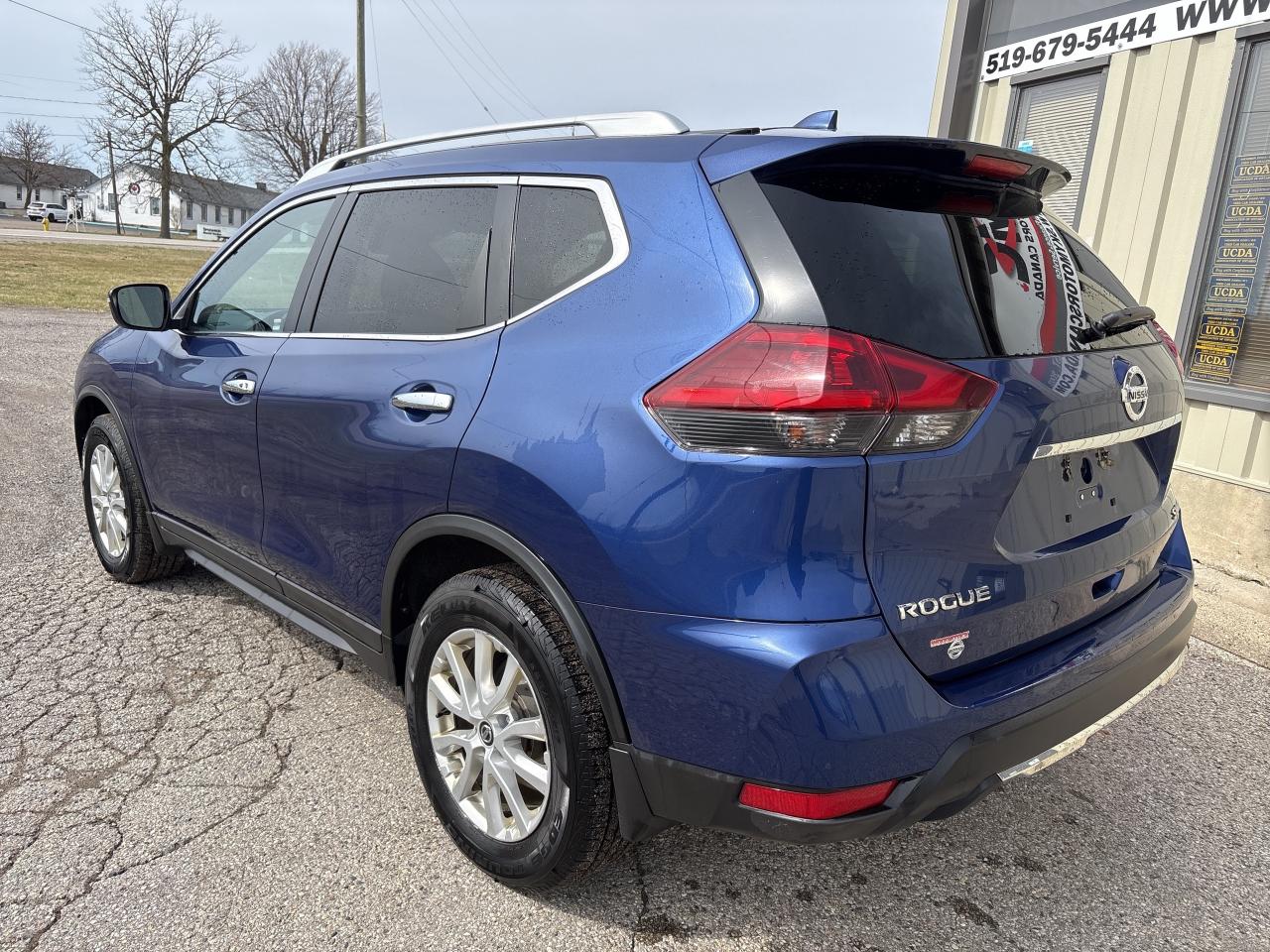 2019 Nissan Rogue SV, AWD Photo