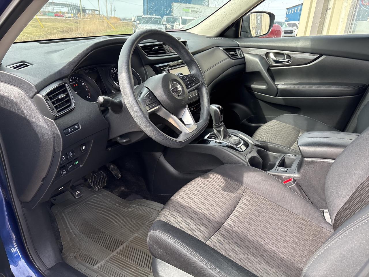 2019 Nissan Rogue SV, AWD Photo