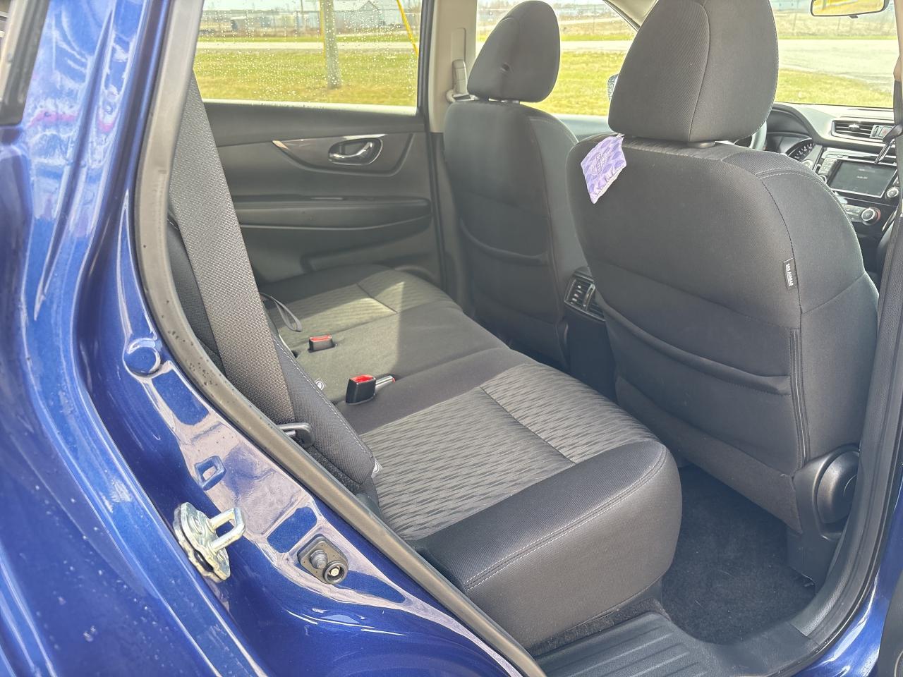 2019 Nissan Rogue SV, AWD Photo