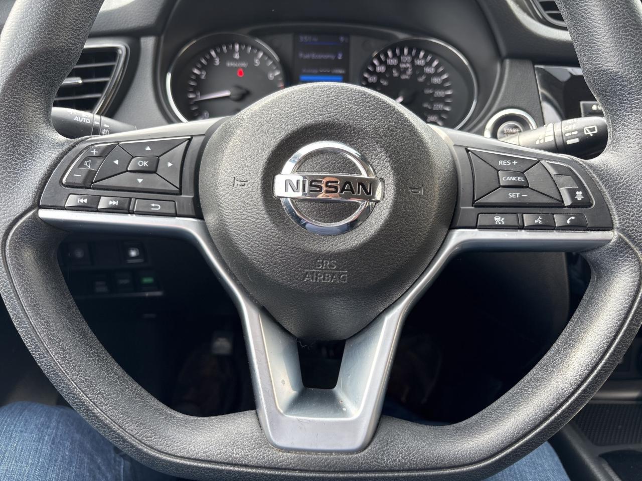 2019 Nissan Rogue SV, AWD Photo