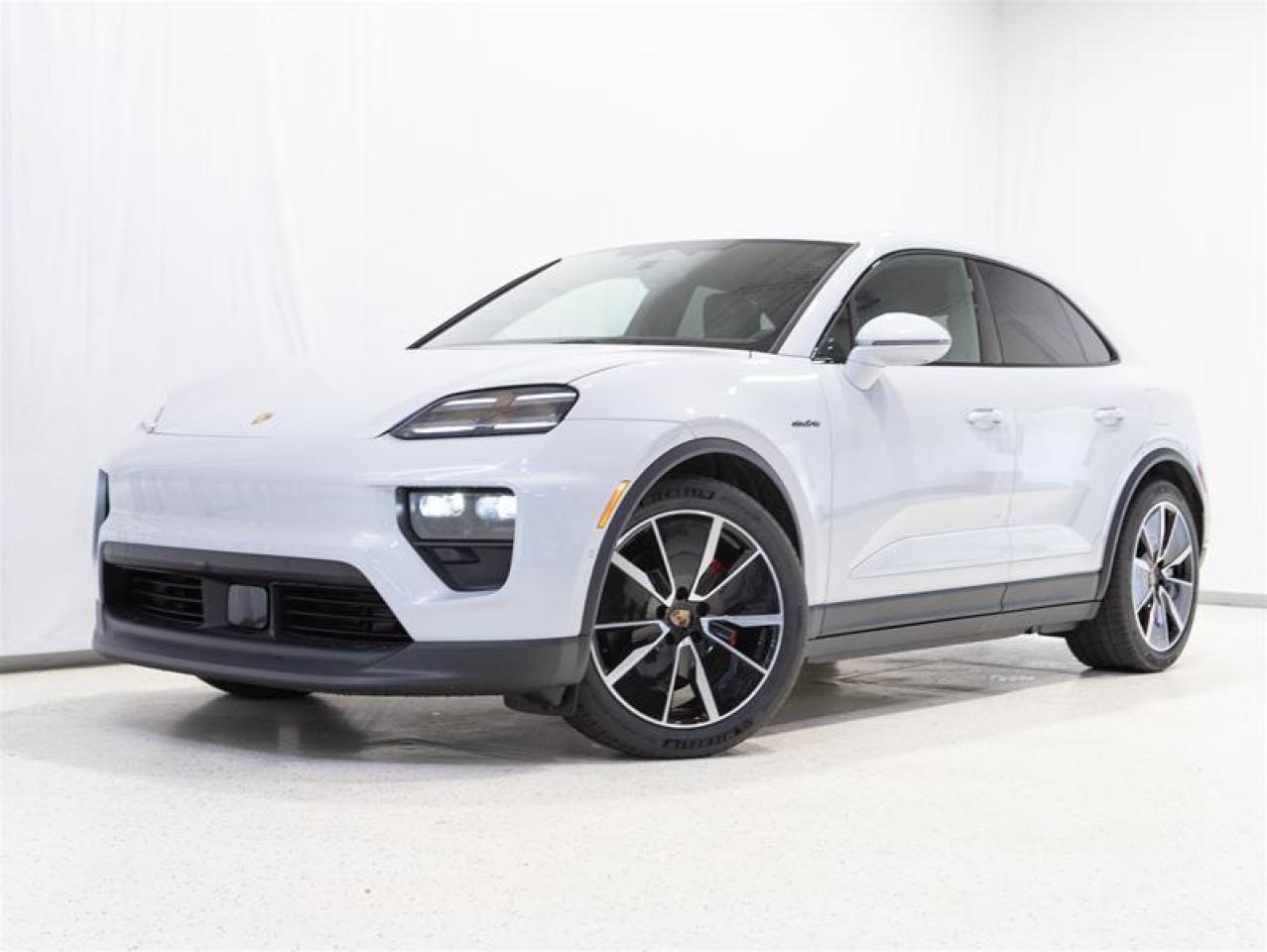 2025 Porsche Macan Electric 4S AWD Photo0