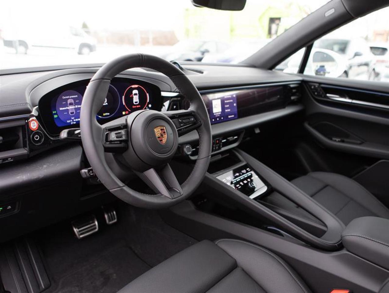 2025 Porsche Macan Electric 4S AWD Photo