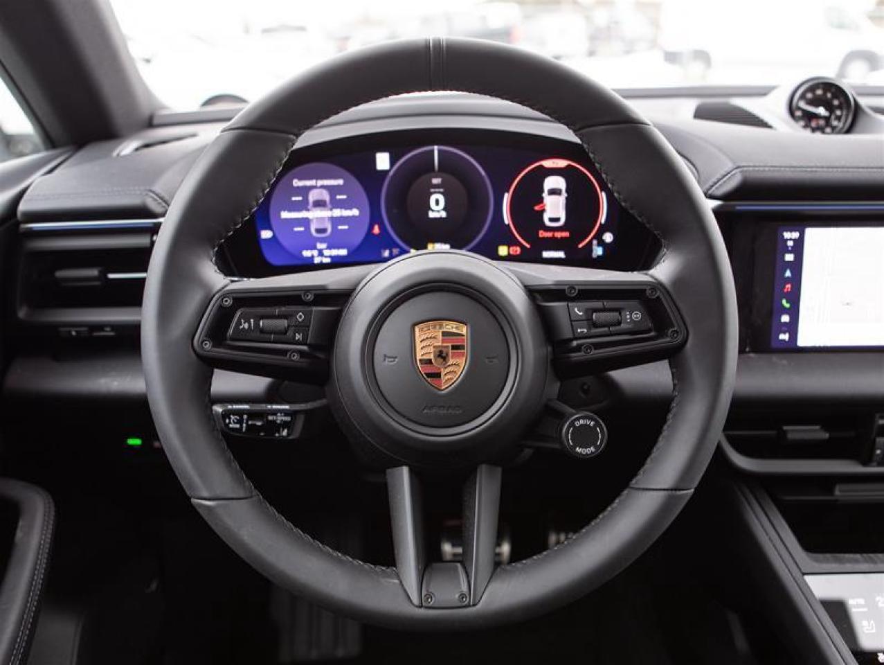 2025 Porsche Macan Electric 4S AWD Photo