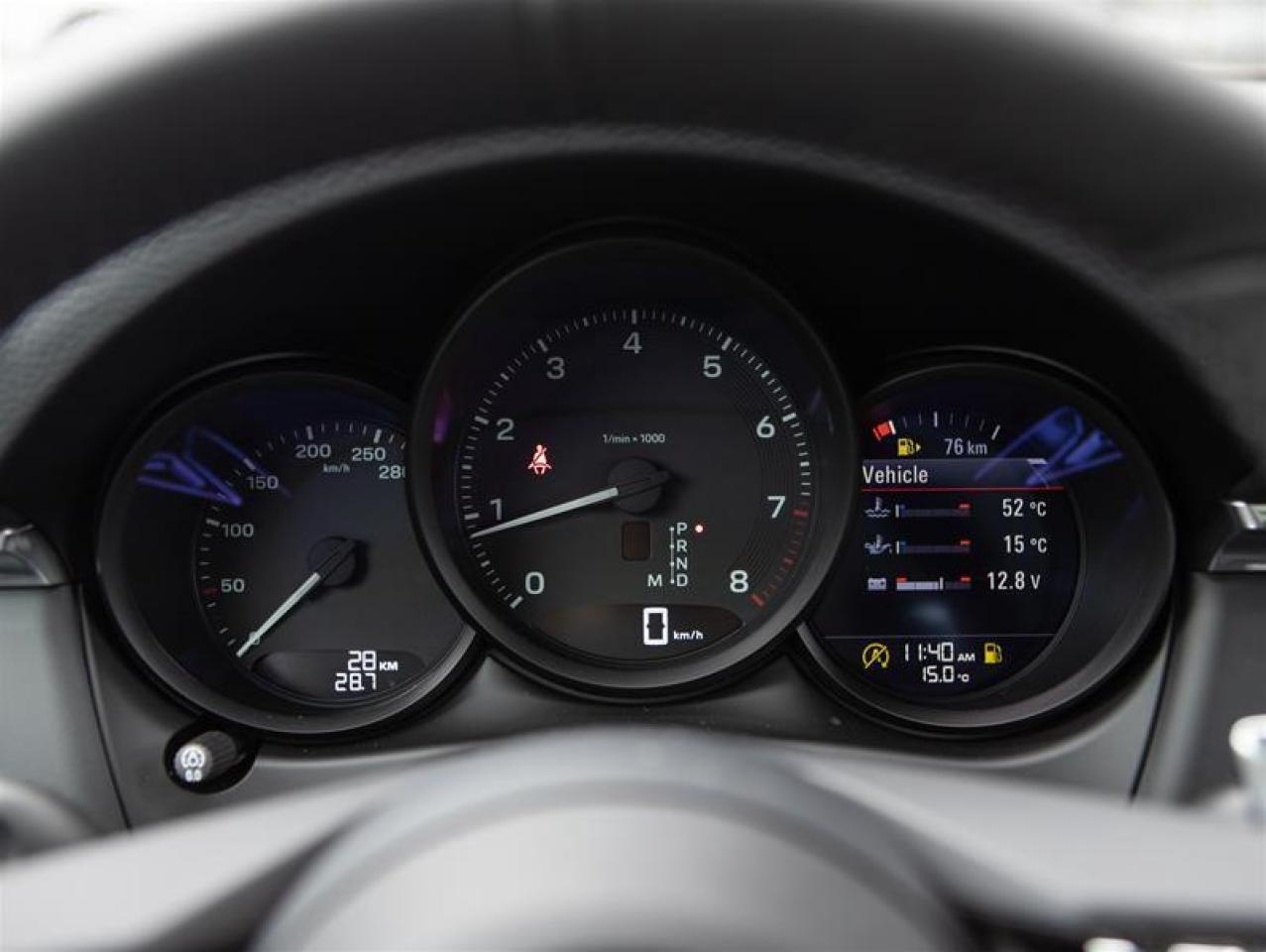 2025 Porsche Macan AWD Photo