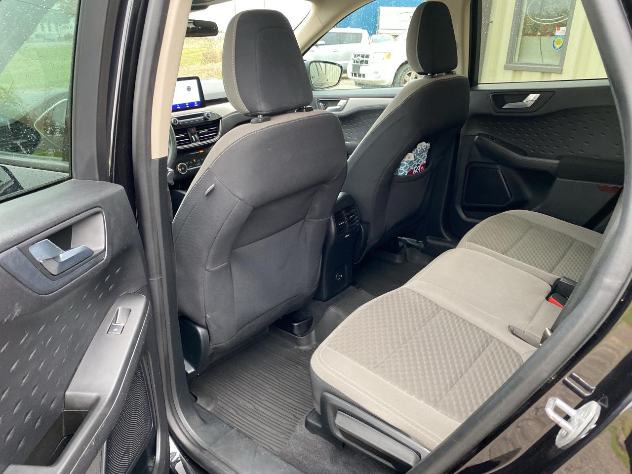 2020 Ford Escape SE, Apple Carplay, Nav, FWD Photo