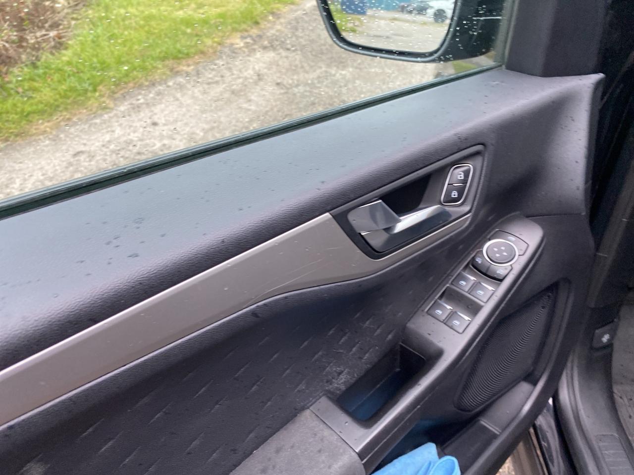 2020 Ford Escape SE, Apple Carplay, Nav, FWD Photo