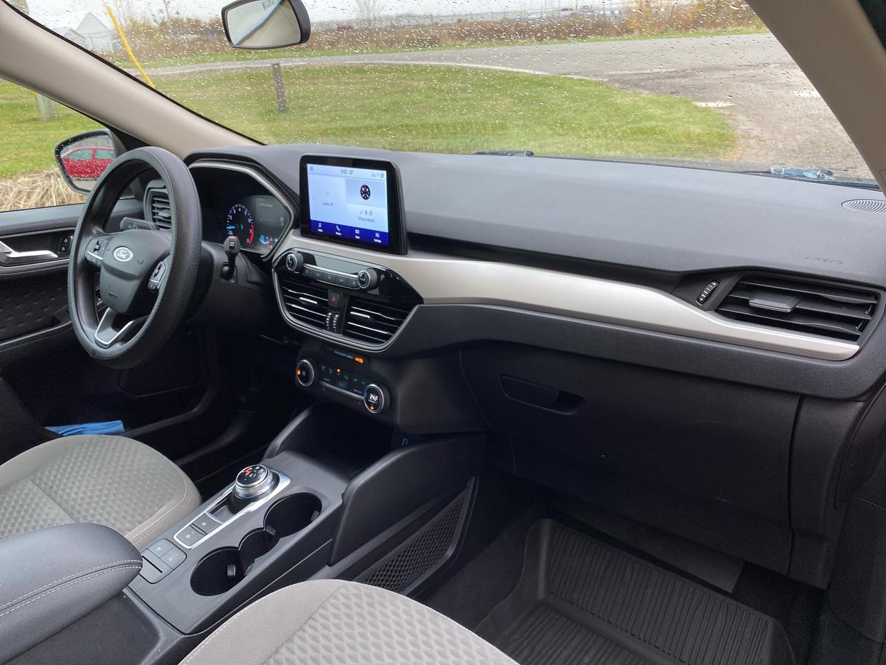 2020 Ford Escape SE, Apple Carplay, Nav, FWD Photo