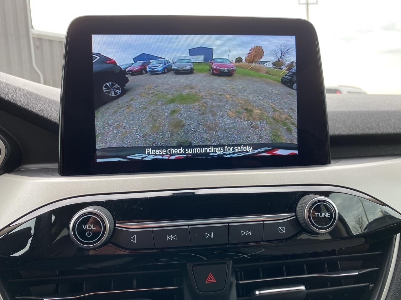2020 Ford Escape SE, Apple Carplay, Nav, FWD Photo