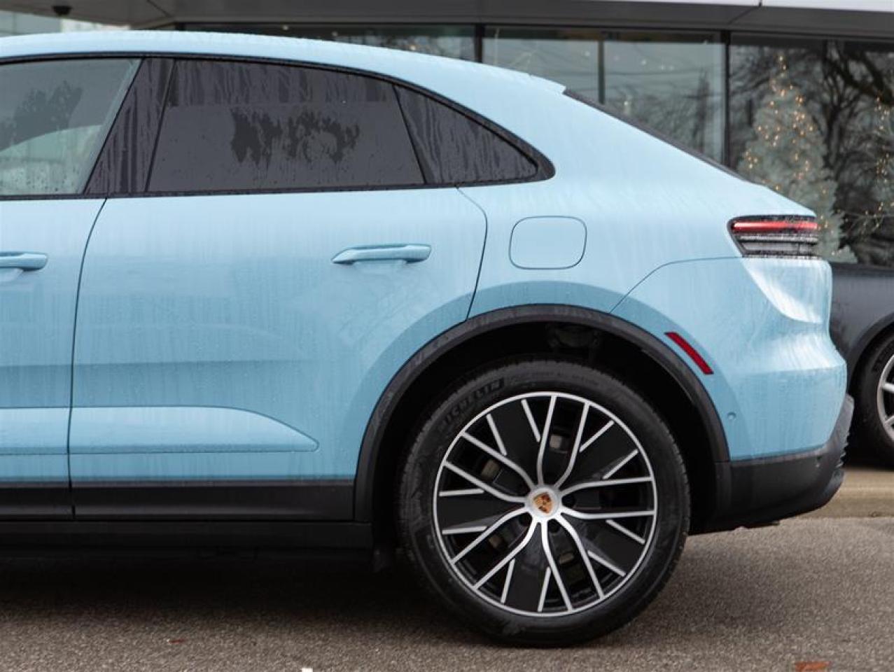 2024 Porsche Macan Electric 4 AWD Photo