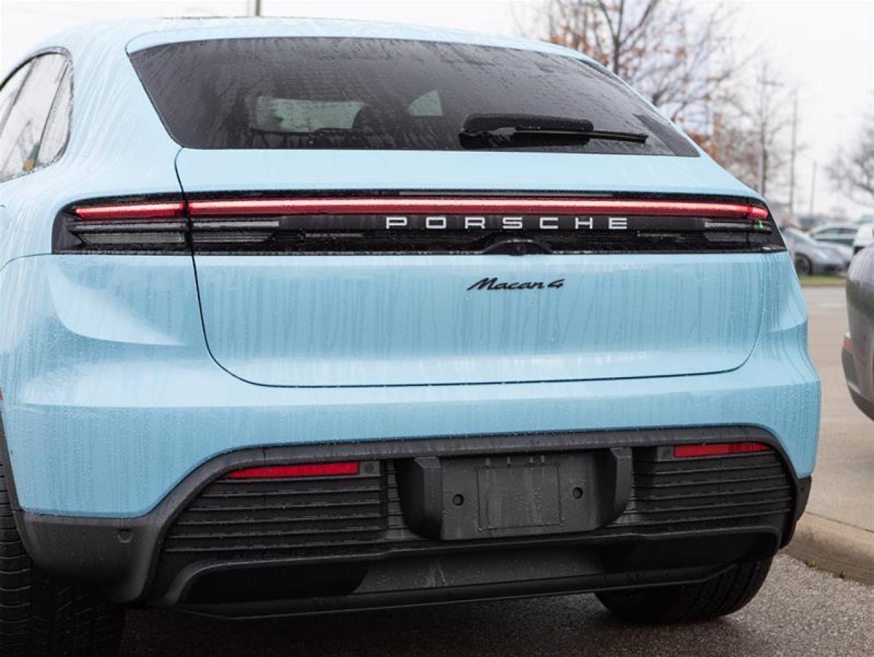 2024 Porsche Macan Electric 4 AWD Photo