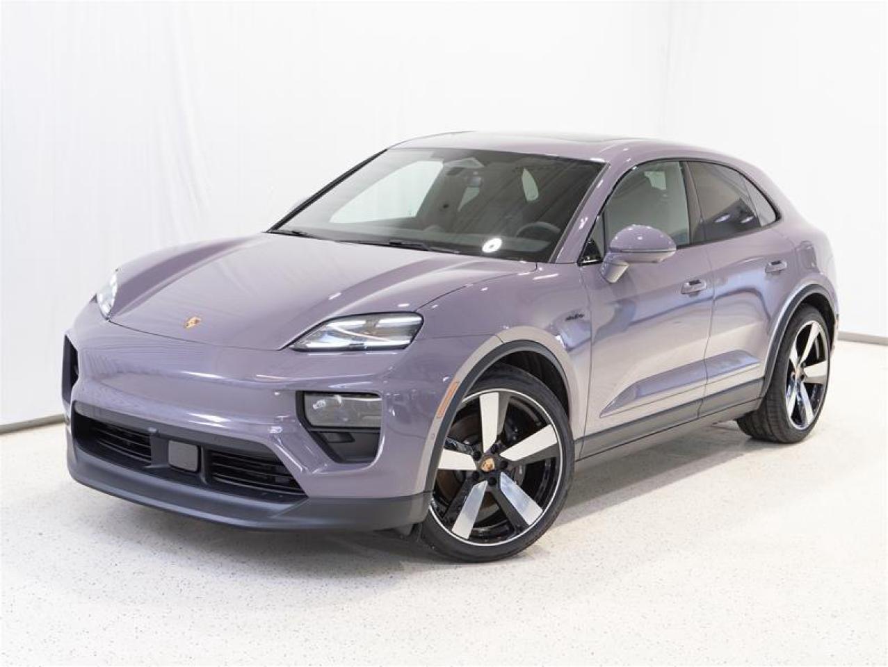 2025 Porsche Macan Electric 4S AWD Photo