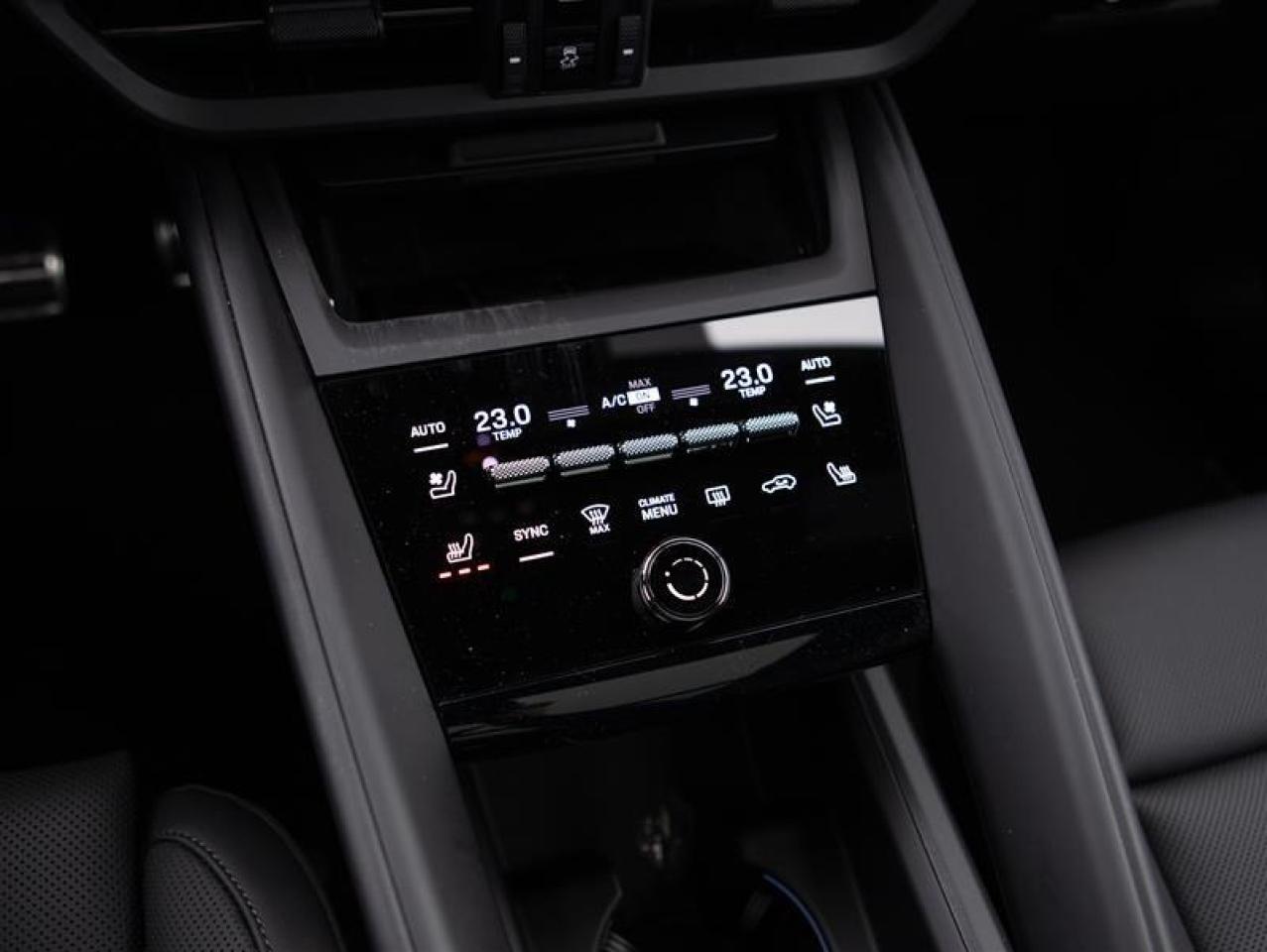 2025 Porsche Macan Electric 4S AWD Photo