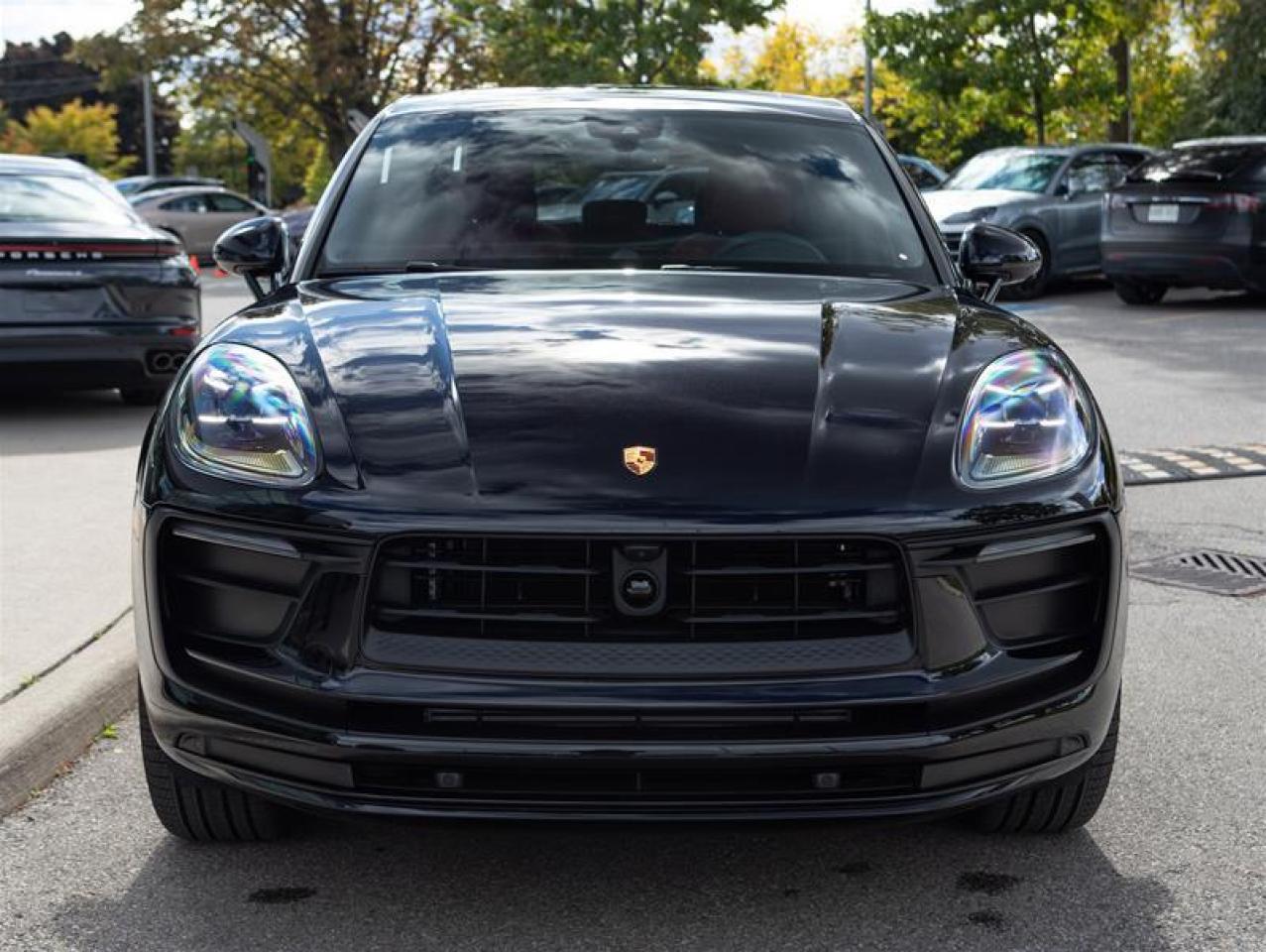 2025 Porsche Macan AWD Photo