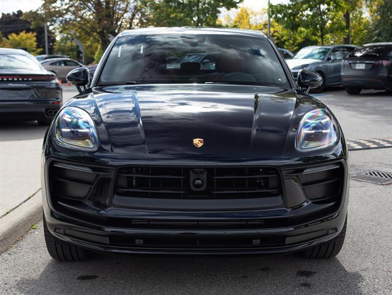 2025 Porsche Macan AWD Photo