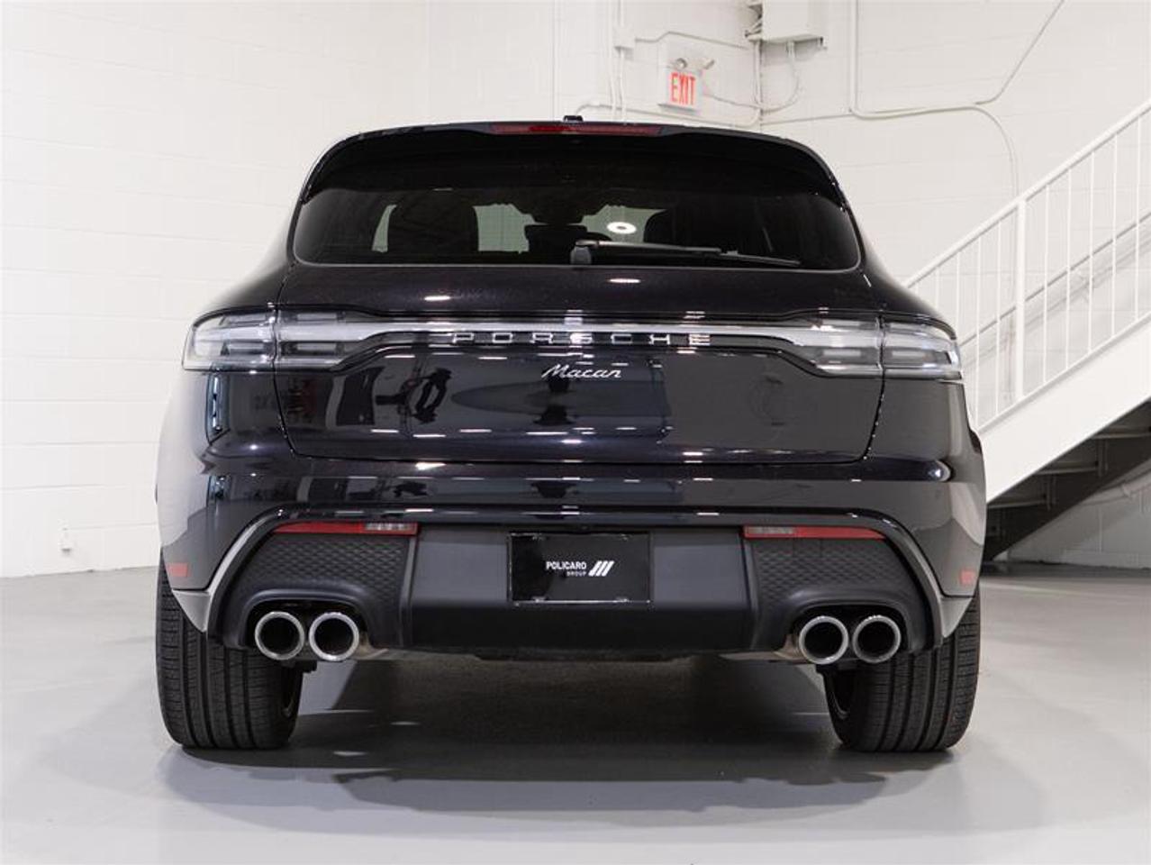 2025 Porsche Macan AWD Photo