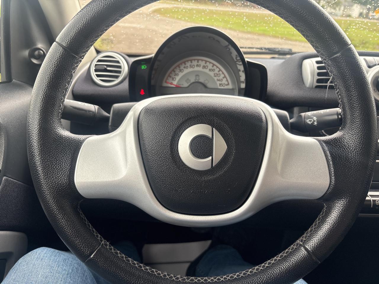 2013 Smart fortwo 2dr Cpe Pure Photo