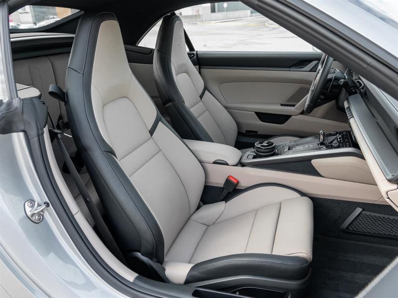 2025 Porsche 911 Carrera Cabriolet Premium Pkg w/ Remote ParkAssist Photo