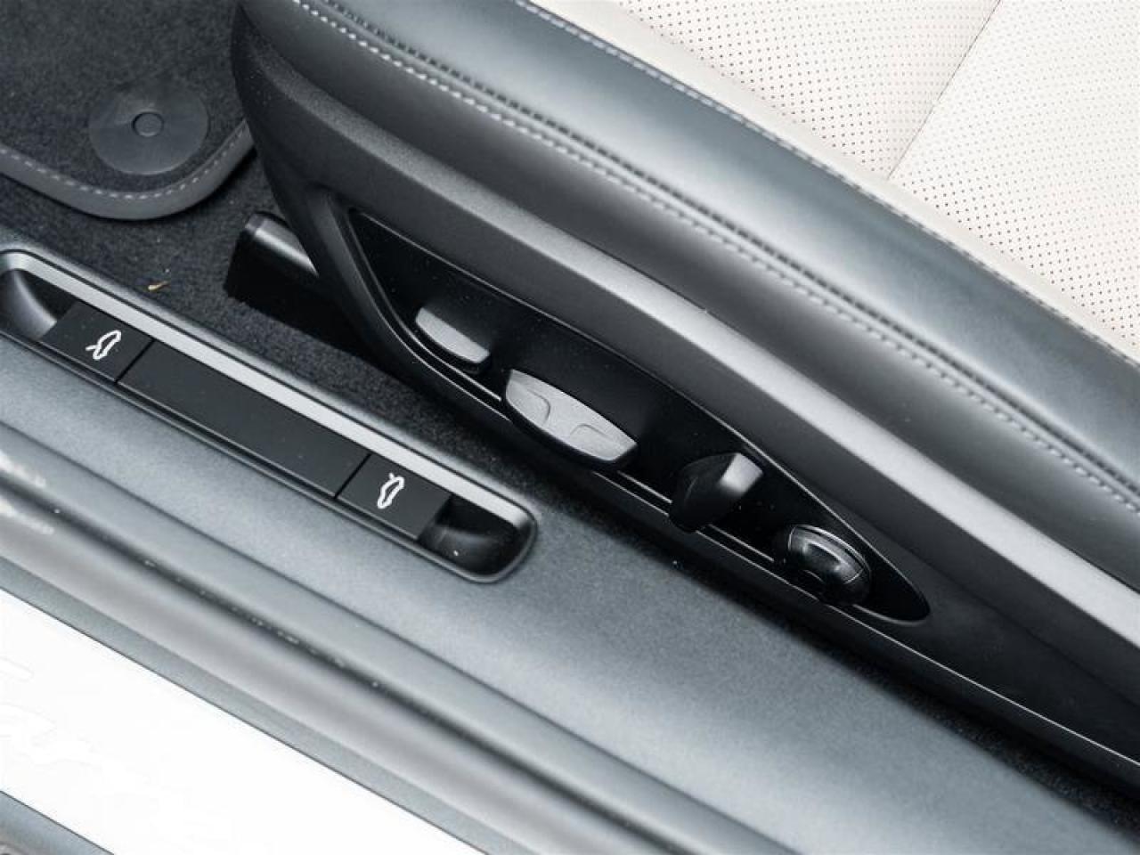 2025 Porsche 911 Carrera Cabriolet Premium Pkg w/ Remote ParkAssist Photo