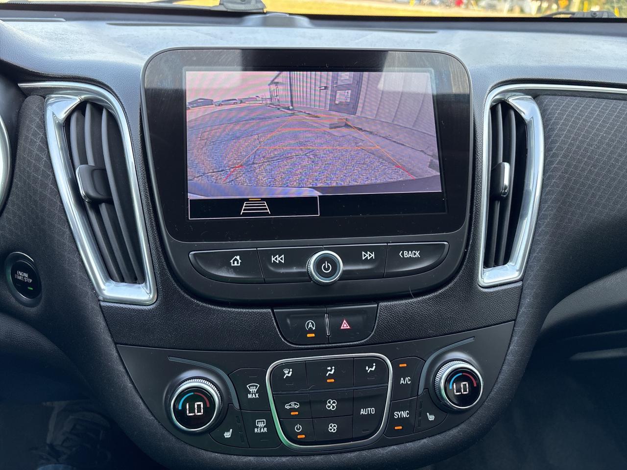 2021 Chevrolet Malibu LT, Apple Carplay! Photo