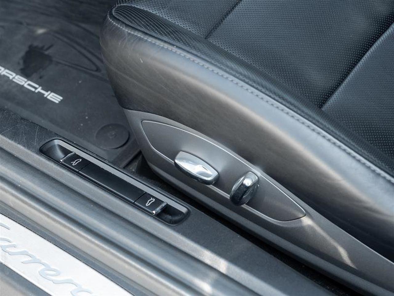 2017 Porsche 911 Carrera 4 Existing Warranty Valid Until May 2026 E Photo