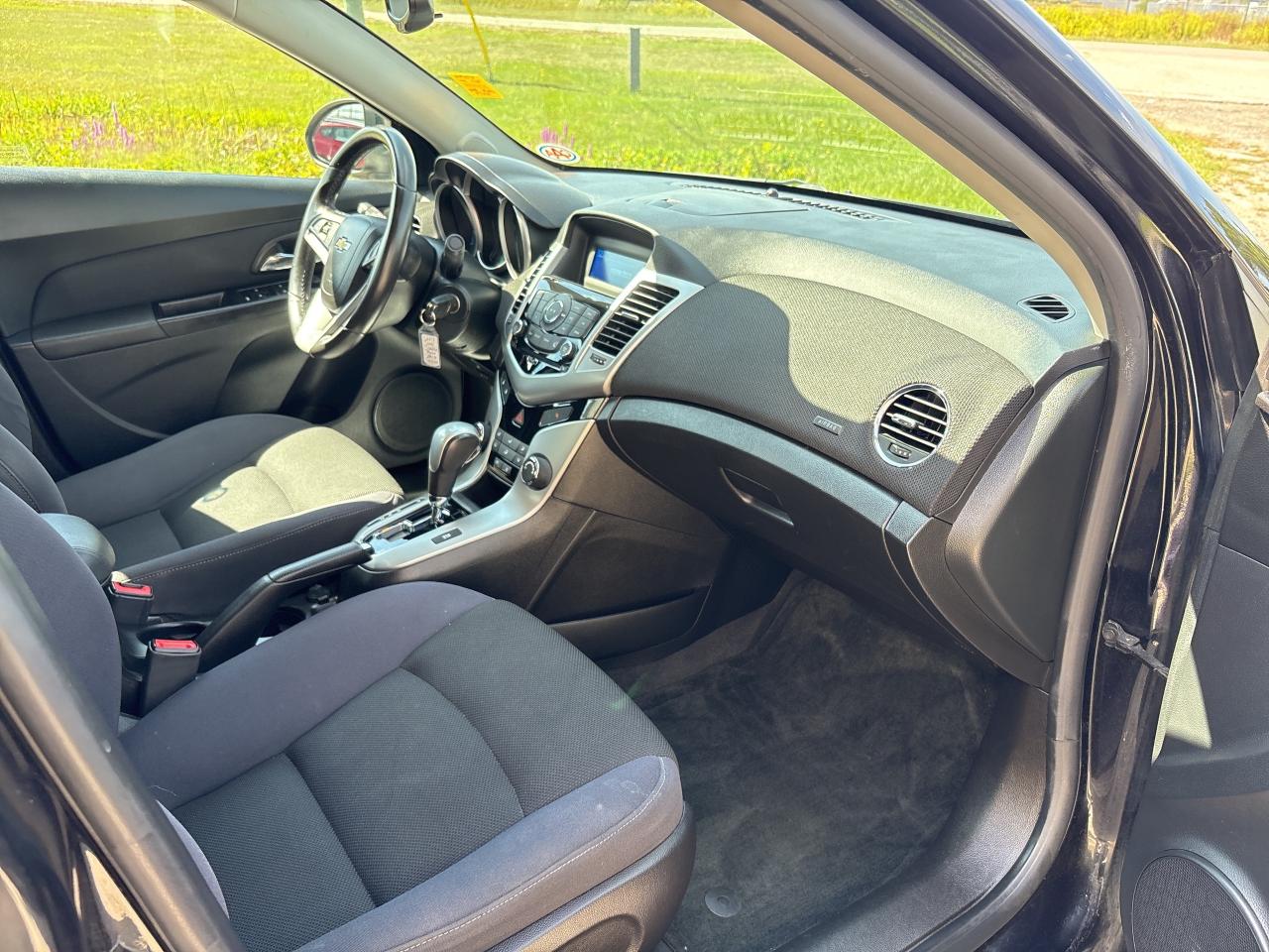 2013 Chevrolet Cruze 4dr Sdn Eco w/1SA Photo
