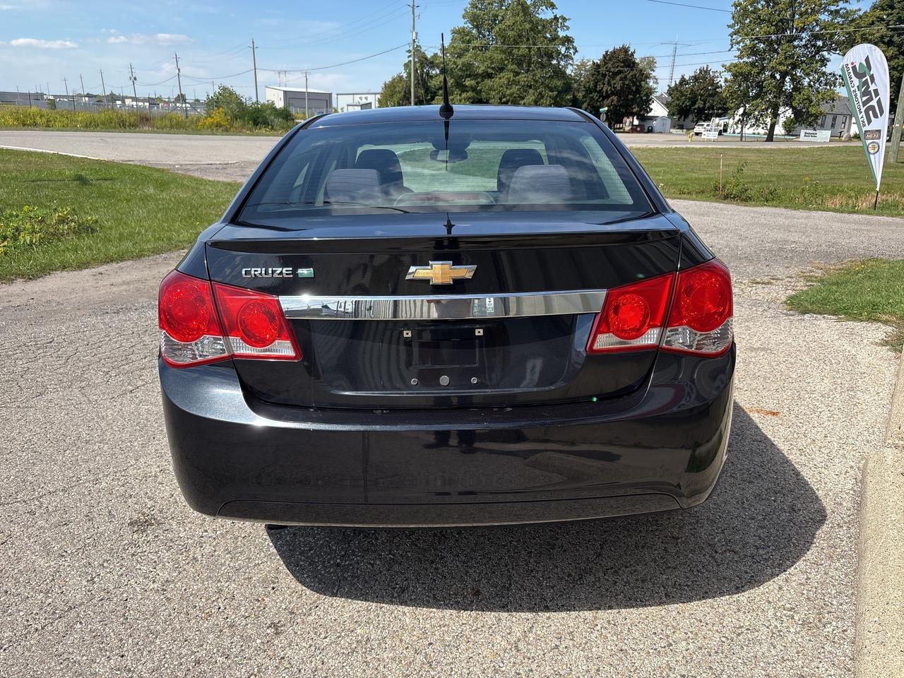 2013 Chevrolet Cruze 4dr Sdn Eco w/1SA Photo