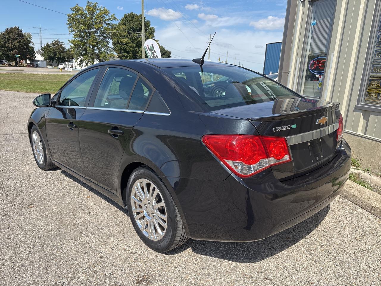 2013 Chevrolet Cruze 4dr Sdn Eco w/1SA Photo