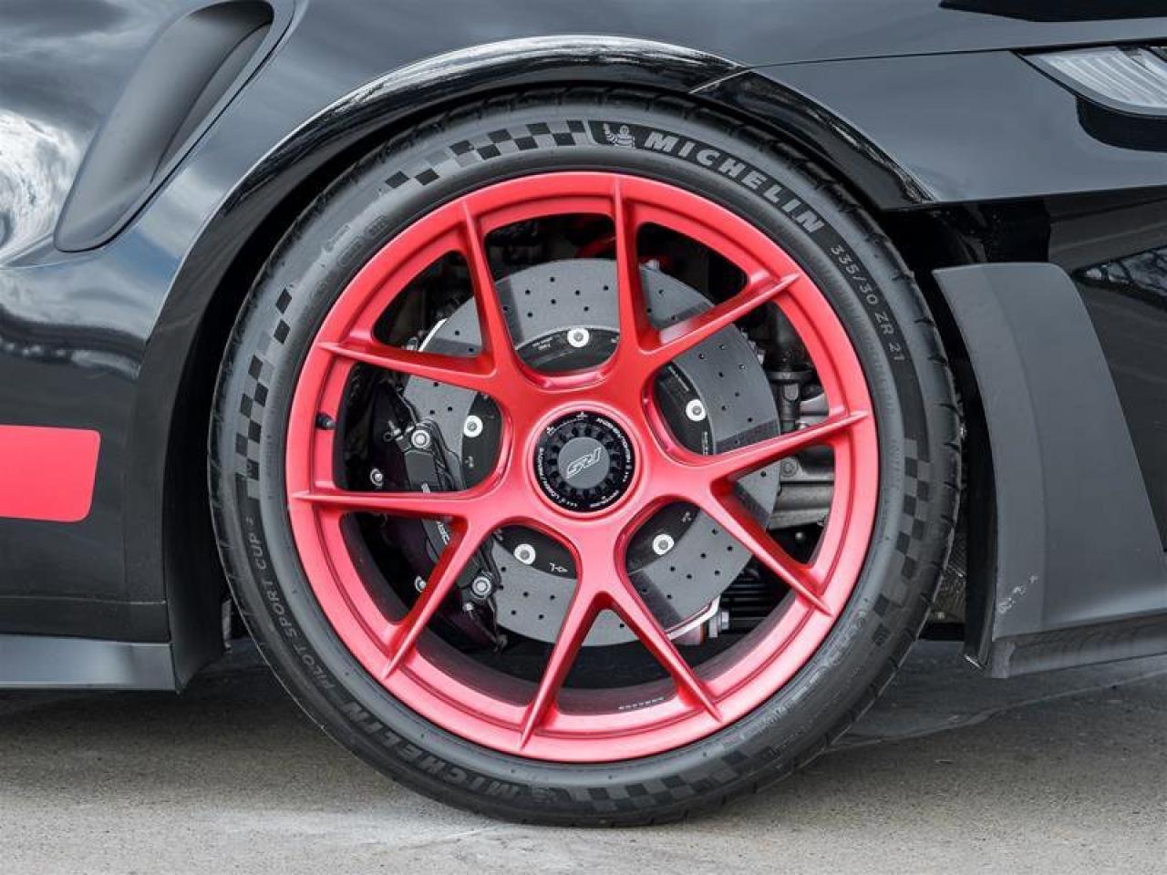 2025 Porsche 911 GT3 RS PCCB w/Calipers in High Gloss Black Front A Photo