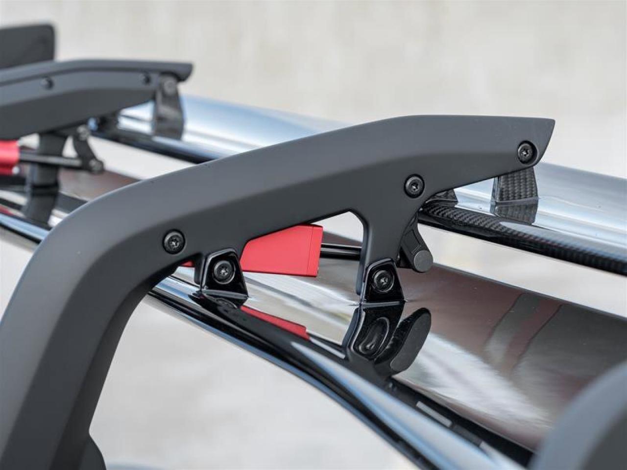 2025 Porsche 911 GT3 RS PCCB w/Calipers in High Gloss Black Front A Photo