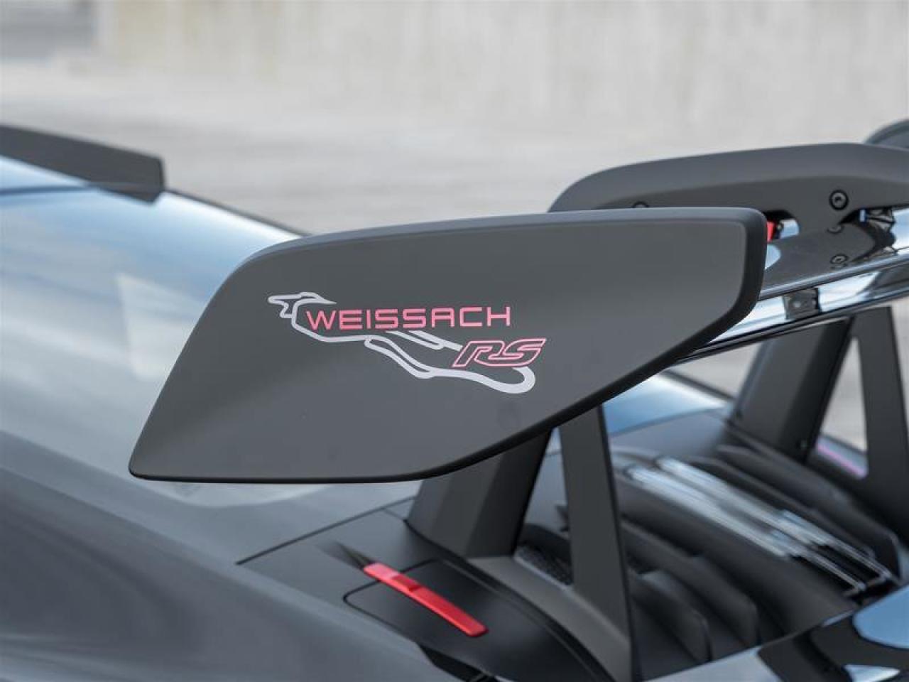 2025 Porsche 911 GT3 RS PCCB w/Calipers in High Gloss Black Front A Photo