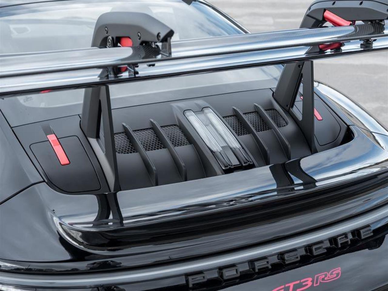 2025 Porsche 911 GT3 RS PCCB w/Calipers in High Gloss Black Front A Photo