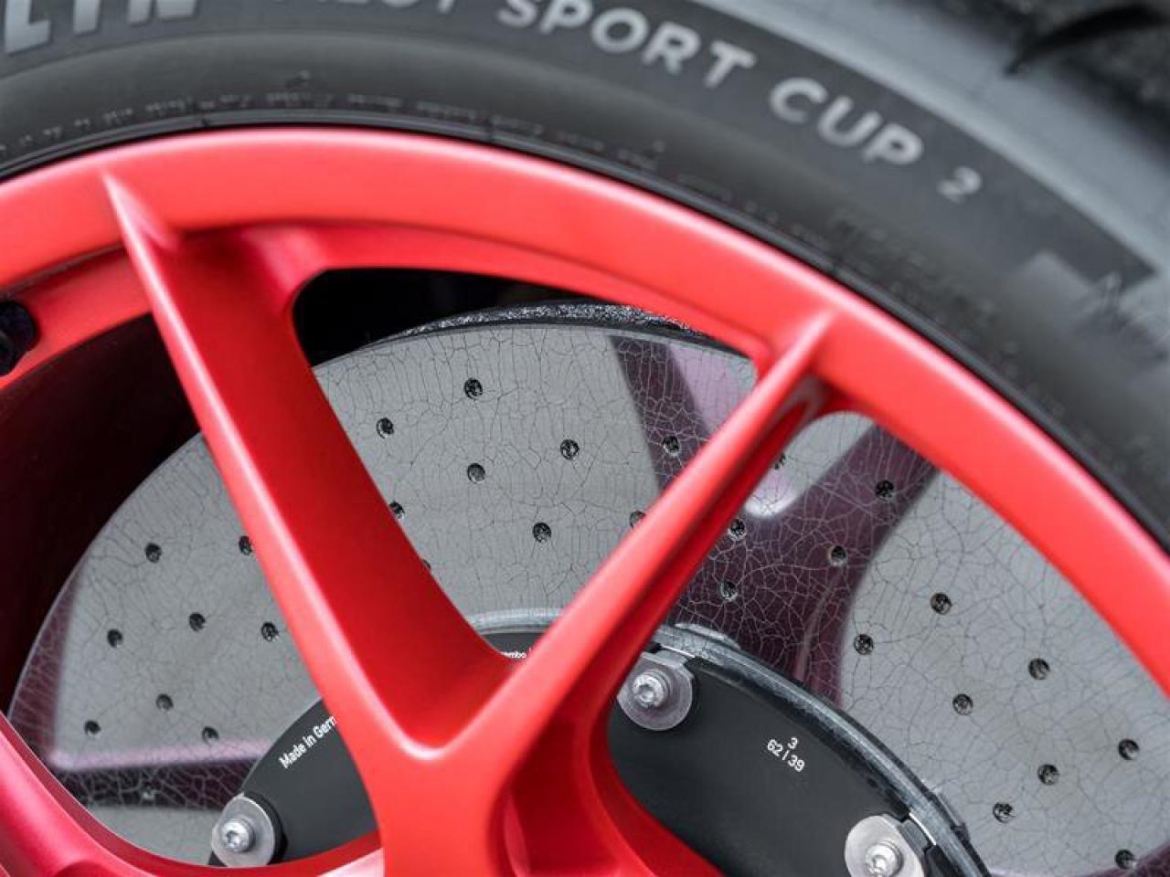 2025 Porsche 911 GT3 RS PCCB w/Calipers in High Gloss Black Front A Photo