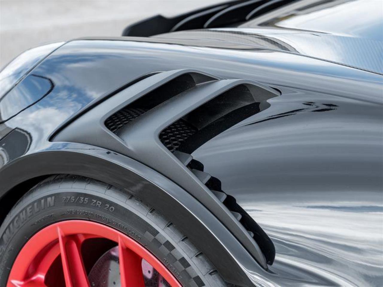 2025 Porsche 911 GT3 RS PCCB w/Calipers in High Gloss Black Front A Photo