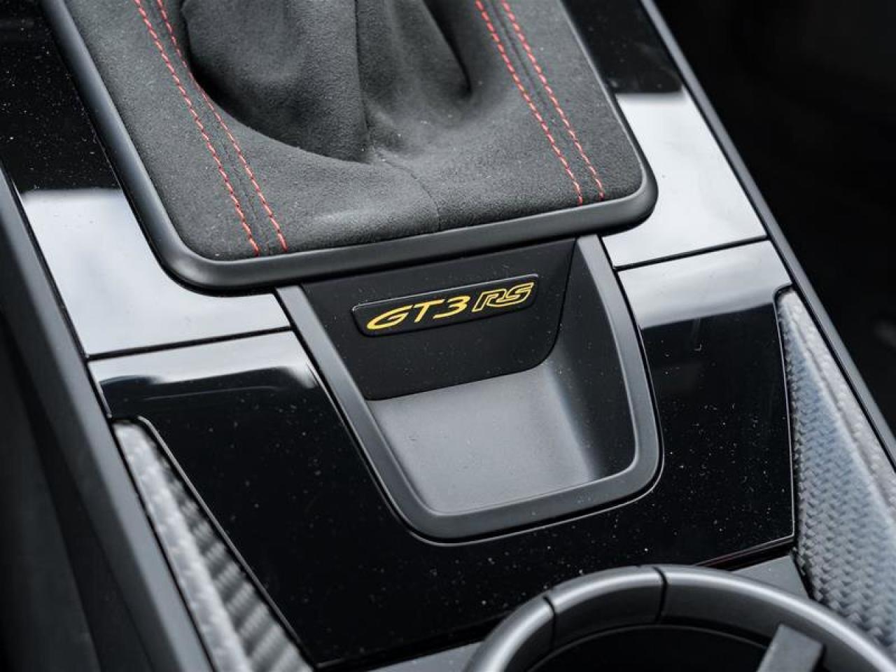 2025 Porsche 911 GT3 RS PCCB w/Calipers in High Gloss Black Front A Photo