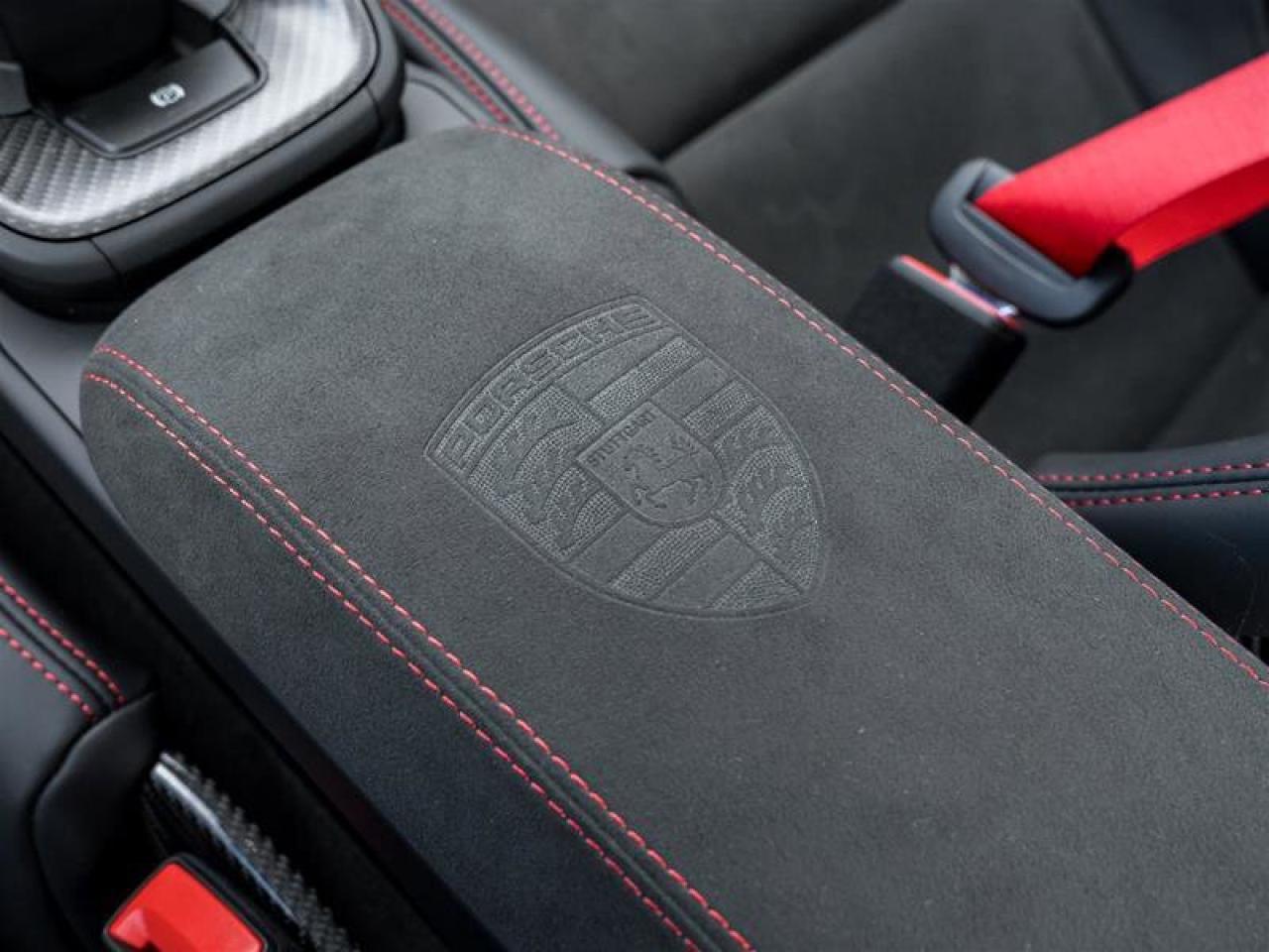 2025 Porsche 911 GT3 RS PCCB w/Calipers in High Gloss Black Front A Photo