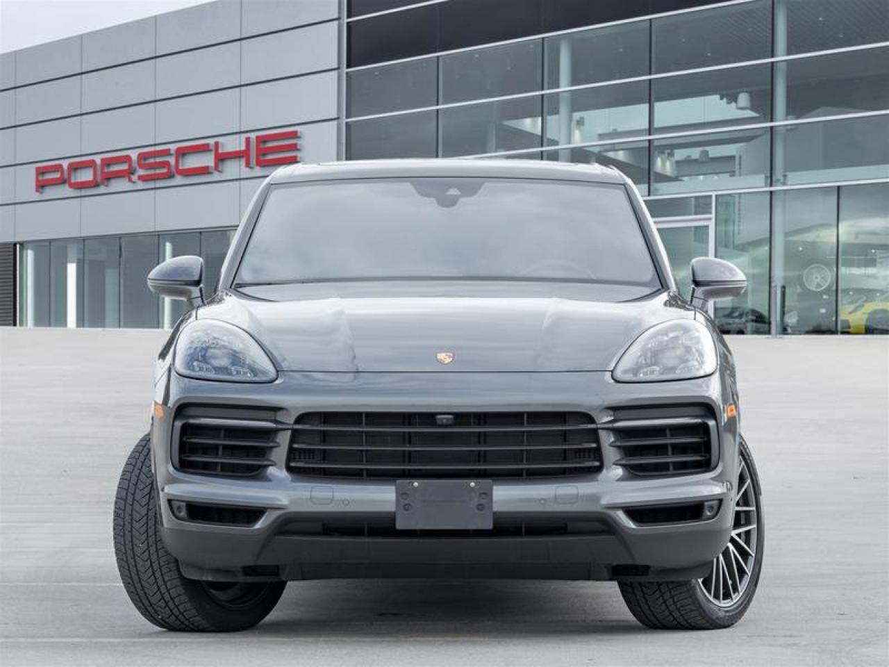 2022 Porsche Cayenne AWD Premium Plus Pkg 21 RS Spyder Design Wheels in Photo