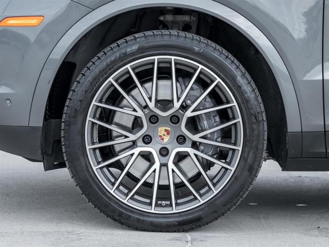 2022 Porsche Cayenne AWD Premium Plus Pkg 21 RS Spyder Design Wheels in Photo