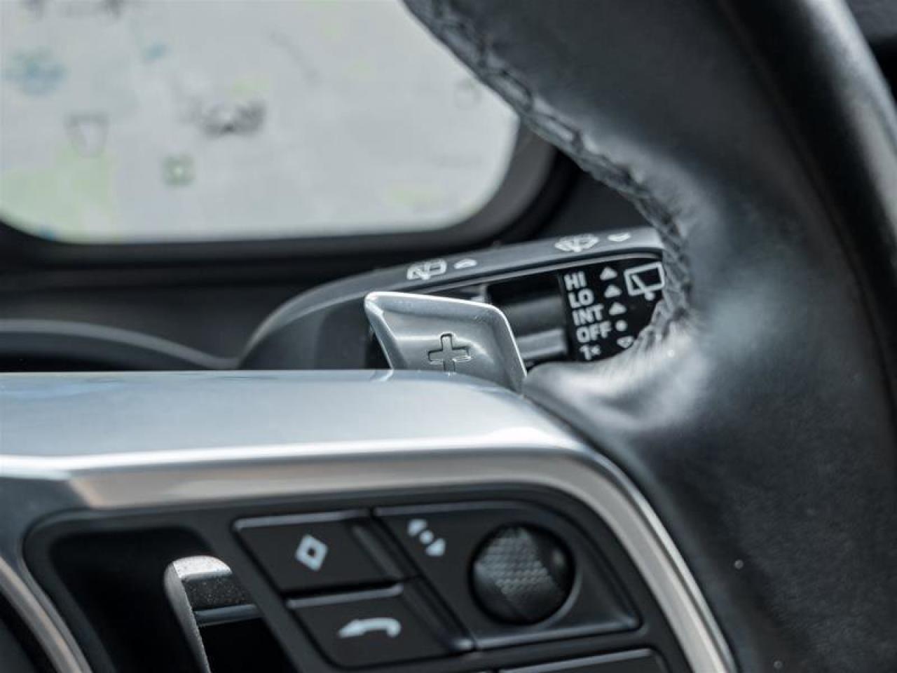 2022 Porsche Cayenne AWD Premium Plus Pkg 21 RS Spyder Design Wheels in Photo