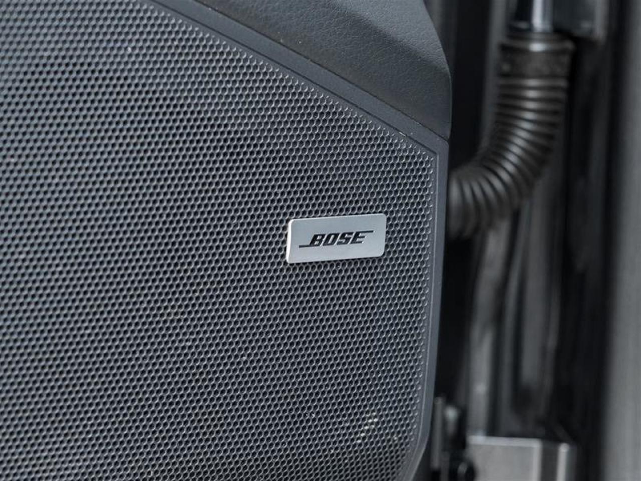 2022 Porsche Cayenne AWD Premium Plus Pkg 21 RS Spyder Design Wheels in Photo