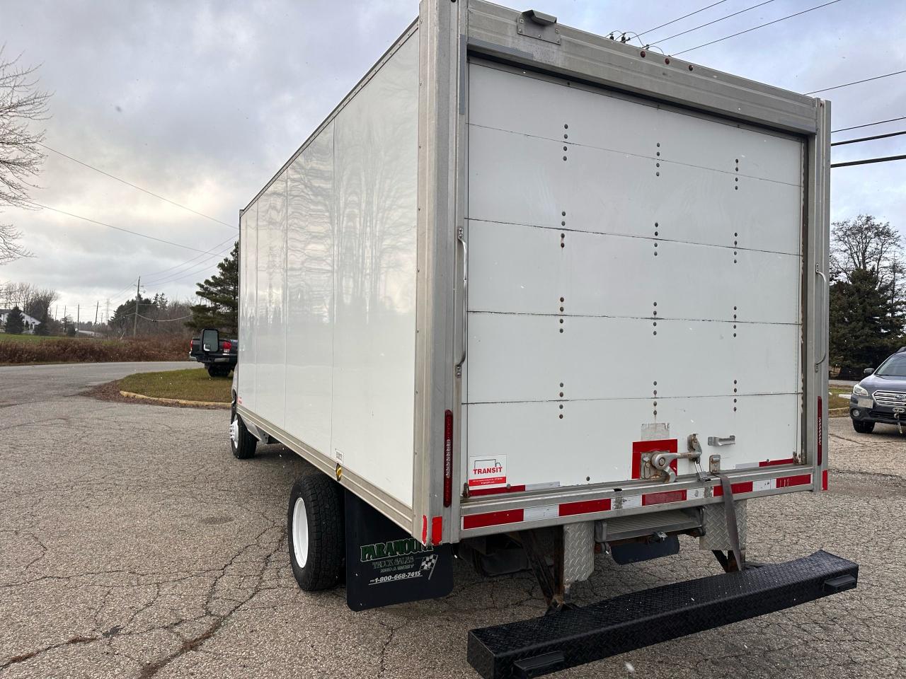 2018 Ford E-Series Cutaway E450 - Photo #2