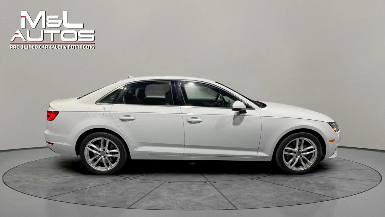 2017 Audi A4 4dr Sdn Auto Progressiv quattro Photo3