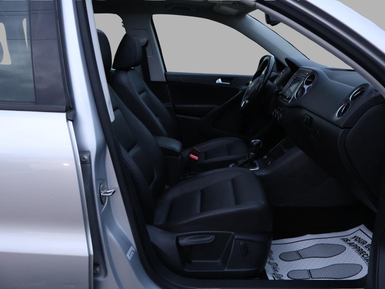 2017 Volkswagen Tiguan 2.0TSI WOLFSBURG AWD CERTIFIED P.ROOF CAMERA BLUETOOTH LEATHER HEATED SEATS CRUISE ALLOYS - Photo #16